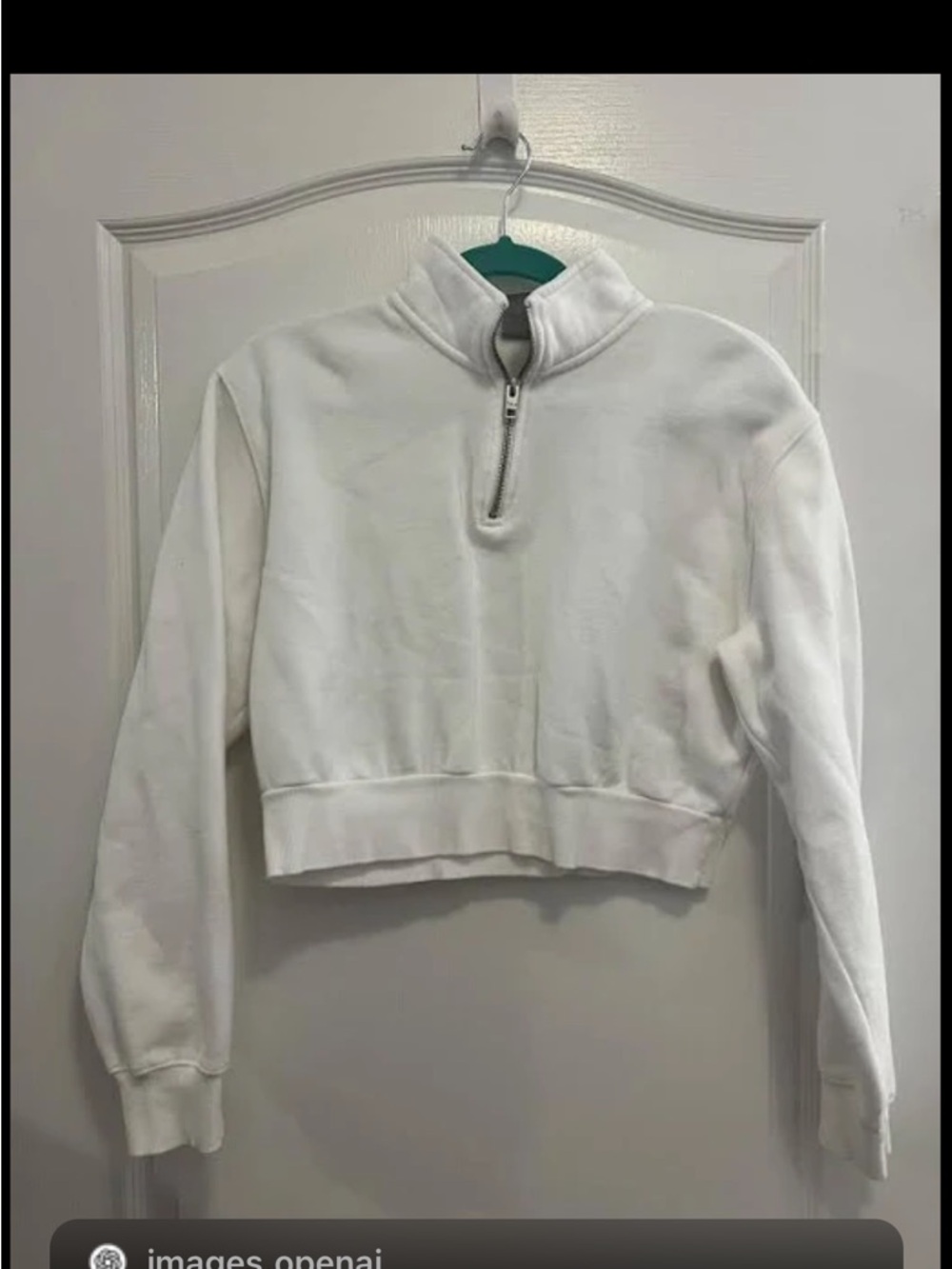 TNA Cozy Sweatfleece 1/4 zip Pullover - white. Size small.